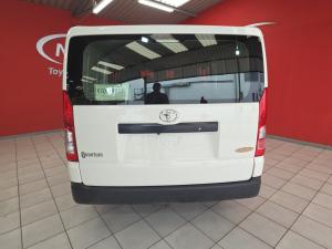 Toyota Quantum 2.8 LWB CrewcabP/V - Image 5