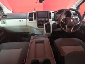 Toyota Quantum 2.8 LWB CrewcabP/V - Image 6