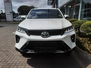 Toyota Fortuner 2.8GD-6 Raised Body automatic - Image 4