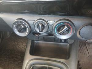 Toyota Hilux 2.4 GD-6 RB SRD/C - Image 12