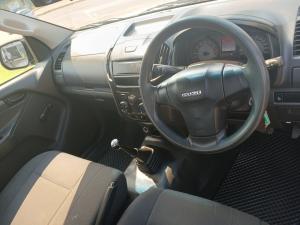 Isuzu D-MAX 250 HO Fleetside Safety S/C - Image 6