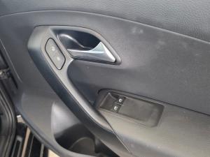 Volkswagen Polo Vivo 1.4 Life - Image 12
