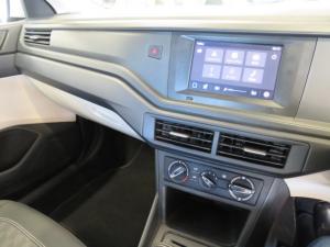 Volkswagen Polo 1.6 - Image 14