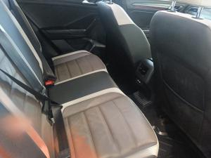 Volkswagen T-ROC 2.0 TSI 4M R-LINE DSG - Image 14