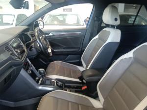 Volkswagen T-ROC 2.0 TSI 4M R-LINE DSG - Image 17