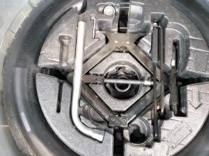 Volkswagen Polo 1.0 TSI Life - Image 18