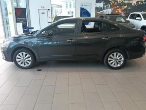 Volkswagen Polo 1.6 Life - Image 7