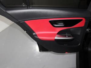 Mercedes-Benz C200 automatic - Image 13