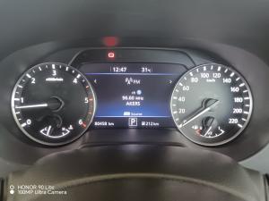 Nissan Navara 2.5DDTI LE/LE Plus automatic D/C - Image 13