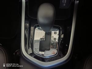 Nissan Navara 2.5DDTI LE/LE Plus automatic D/C - Image 17