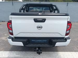 Nissan Navara 2.5DDTI LE/LE Plus automatic D/C - Image 5