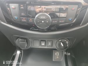 Nissan Navara 2.5DDTI PRO-4X 4X4 automatic D/C - Image 17