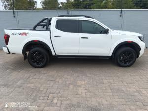 Nissan Navara 2.5DDTI PRO-4X 4X4 automatic D/C - Image 3
