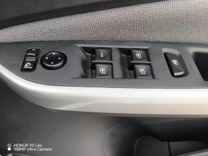 Nissan Magnite 1.0T Acenta - Image 17