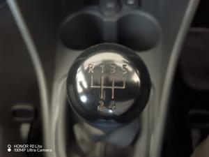 Volkswagen Polo Vivo 1.4 - Image 15