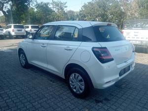 Suzuki Swift 1.2 GL - Image 16