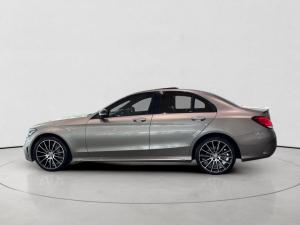 Mercedes-Benz C-Class C200 - Image 4