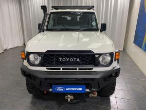 Toyota Land Cruiser 76 2.8GD-6 station wagon LX manual - Image 5