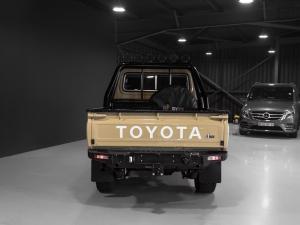 Toyota Land Cruiser 79 2.8GD-6 single cab auto - Image 19
