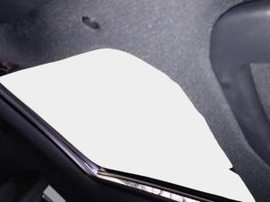 Mercedes-Benz C-Class C63 S - Image 9