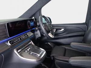 Mercedes-Benz V-Class V300d Exclusive - Image 14