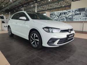 Volkswagen Polo hatch 1.0TSI Life manual - Image 1
