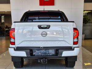 Nissan Navara 2.5DDTi double cab LE - Image 5