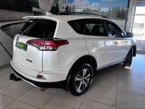 Toyota RAV4 2.0 GX auto - Image 4