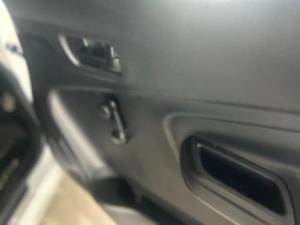 Toyota Vitz 1.0 - Image 5