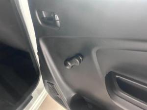 Toyota Vitz 1.0 - Image 9