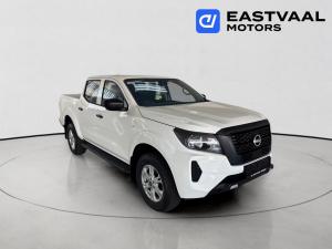 Nissan Navara 2.5DDTi double cab SE Plus auto - Image 1