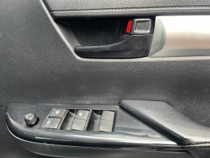 Toyota Hilux 2.4GD-6 double cab 4x4 SRX auto - Image 9