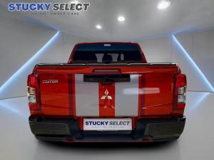 Mitsubishi Triton 2.4DI-D double cab Athlete 4x4 - Image 4