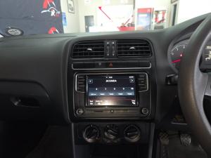 Volkswagen Polo Vivo hatch 1.4 Comfortline - Image 15