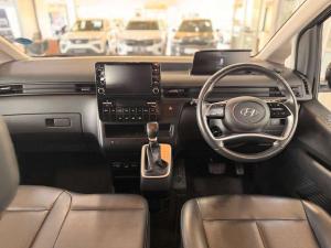Hyundai Staria 2.2D Executive automatic - Image 7