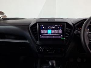 Isuzu D-Max 1.9TD double cab L manual - Image 10