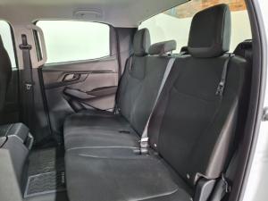 Isuzu D-Max 1.9TD double cab L manual - Image 11