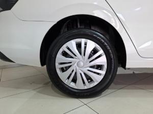 Volkswagen Polo sedan 1.6 manual - Image 7