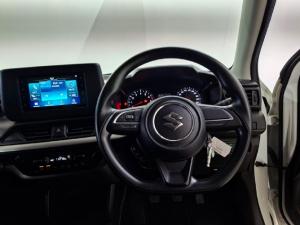 Suzuki Swift 1.2 GL+ manual - Image 11