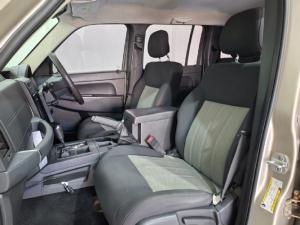 Jeep Cherokee 3.7L Sport - Image 23