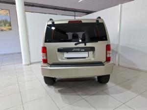 Jeep Cherokee 3.7L Sport - Image 5