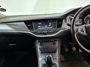 Opel Astra hatch 1.0T Enjoy - Image 8