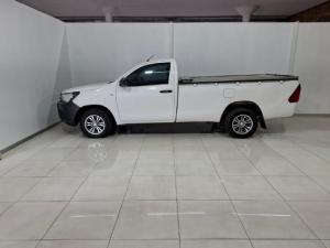 Toyota Hilux 2.4GD S (aircon) - Image 2