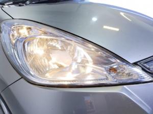 Honda Jazz hybrid - Image 18