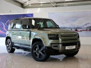 Land Rover Defender 110 D300 X-Dynamic HSE - Image 13