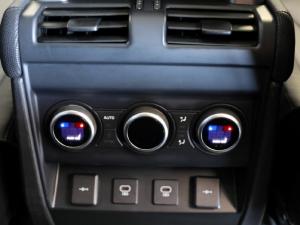 Land Rover Defender 110 D300 X-Dynamic HSE - Image 19