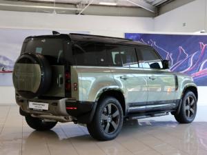 Land Rover Defender 110 D300 X-Dynamic HSE - Image 31