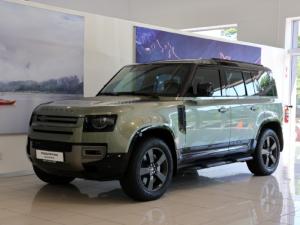 Land Rover Defender 110 D300 X-Dynamic HSE - Image 3