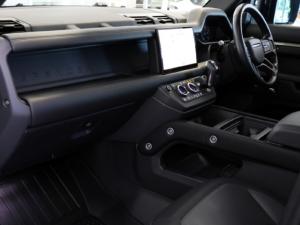 Land Rover Defender 110 D300 X-Dynamic HSE - Image 8