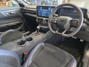 Ford Mustang Dark Horse fastback - Image 4